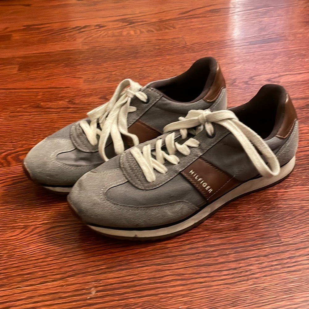 Tommy Hilfiger Mens sneakers Size 9 1/2